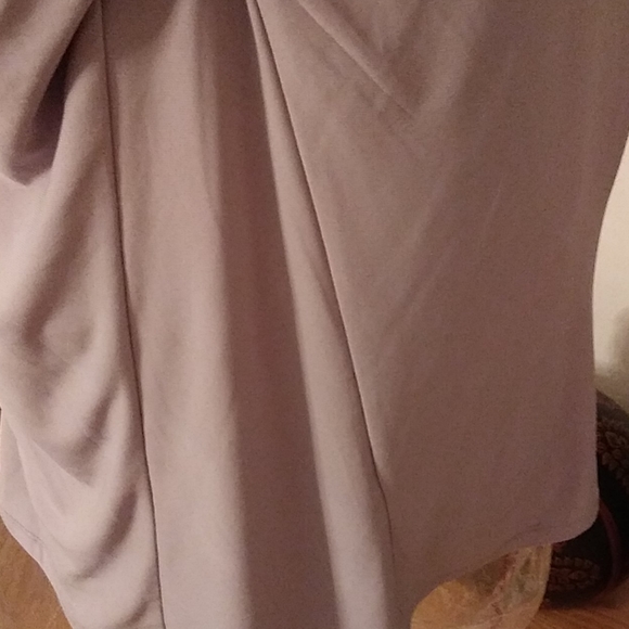 Top - Picture 2 of 4